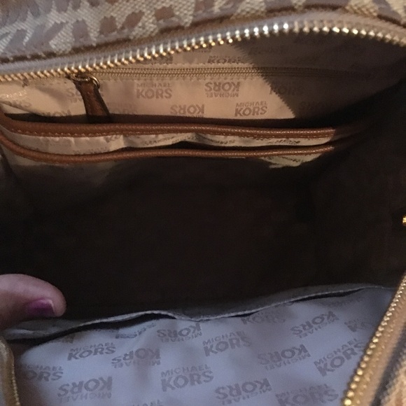 Michael Kors bag pack - Picture 8 of 8